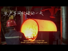 De Elleboog van de staalpijp